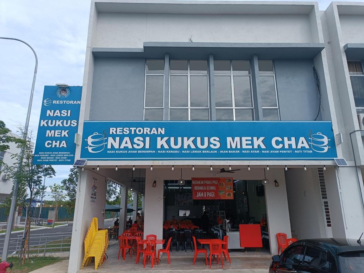 Aisy Homestay Putrajaya Cyberjaya Klia Кампунг Денгкил Экстерьер фото