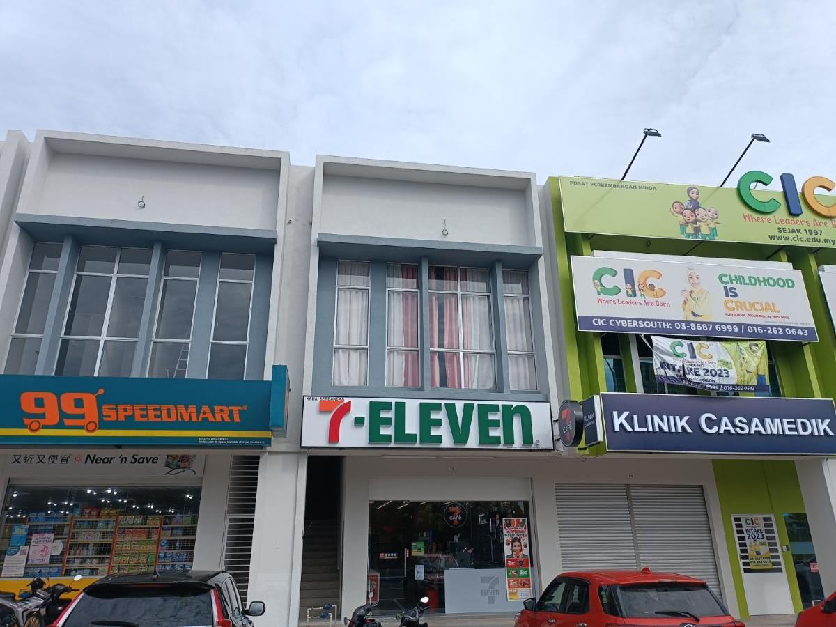 Aisy Homestay Putrajaya Cyberjaya Klia Кампунг Денгкил Экстерьер фото