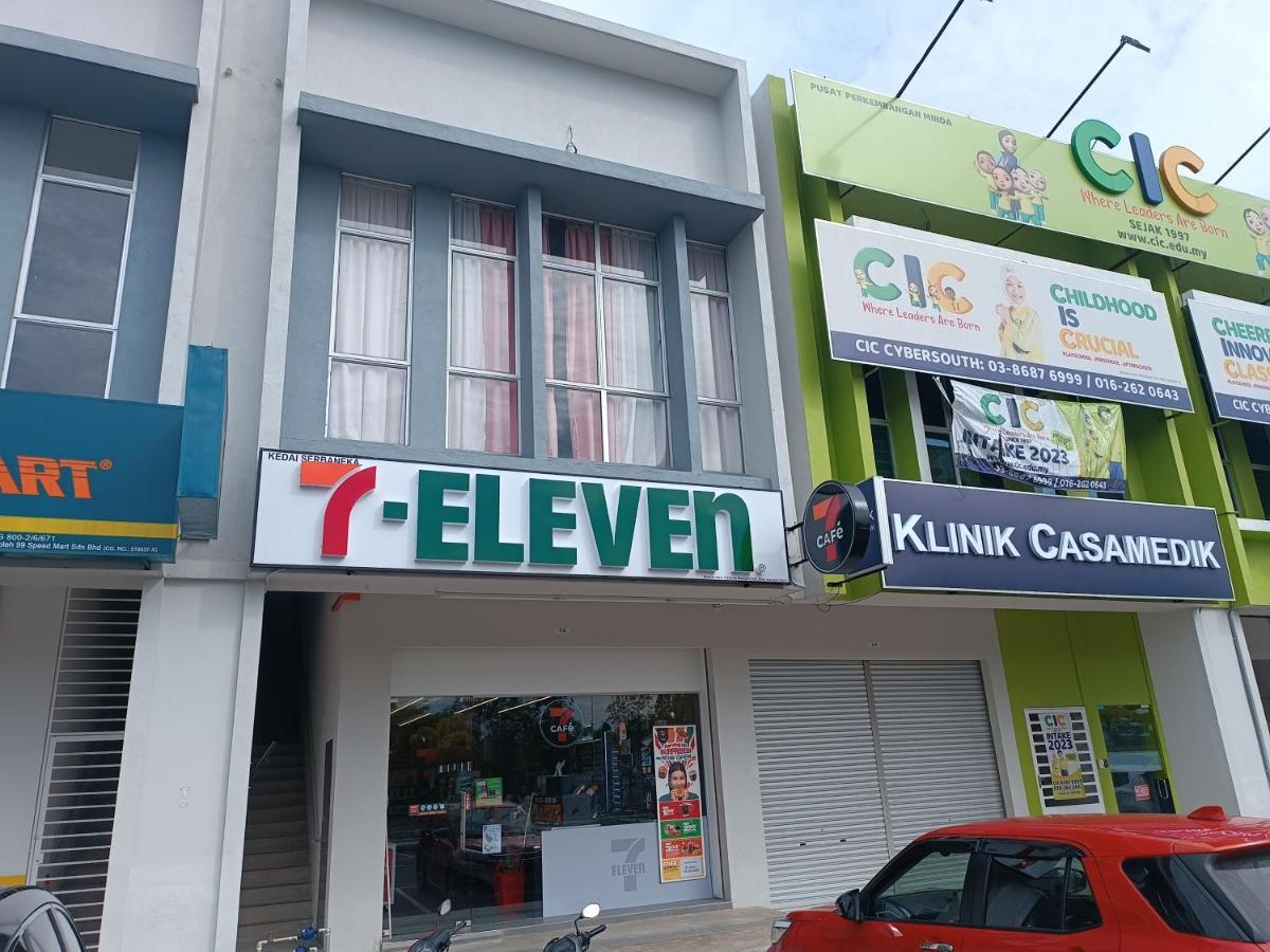 Aisy Homestay Putrajaya Cyberjaya Klia Кампунг Денгкил Экстерьер фото